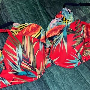 TWO PINK Victoria's Secret Flora Bra’s